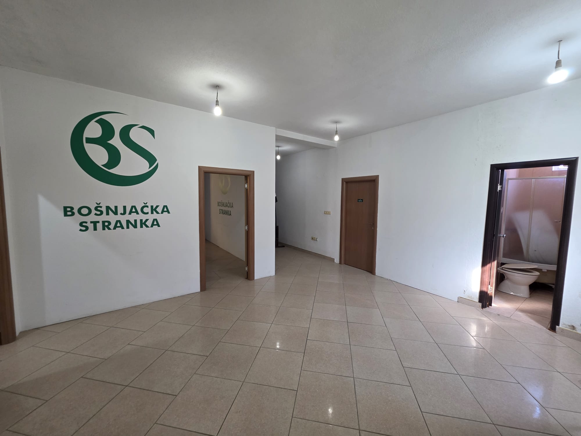 Commercial space for sale 209m2 in Plav
