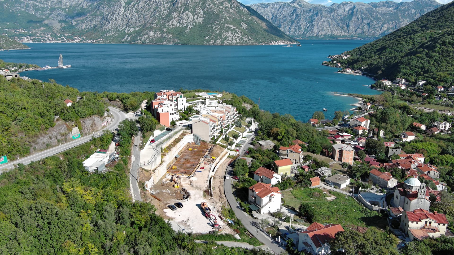A house 100m2 under construction for sale in Morinj, Kotor