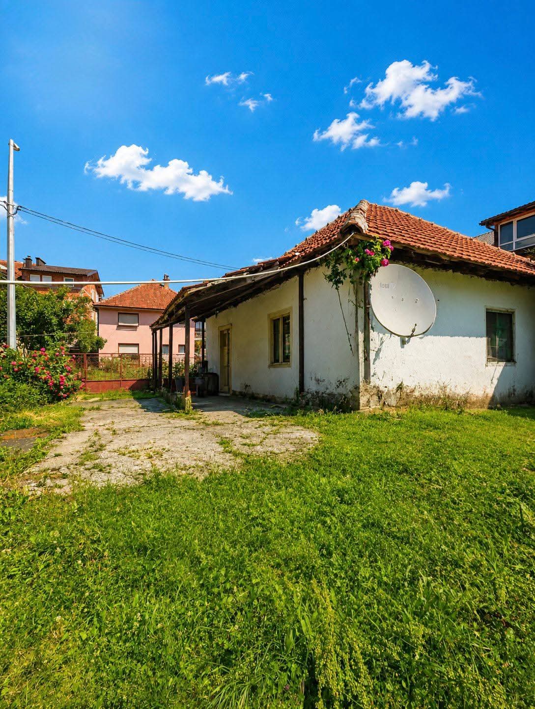 WhatsApp Image 2026-09-06 at 21.35.47ddd Old house of 80m2 for sale in Plav