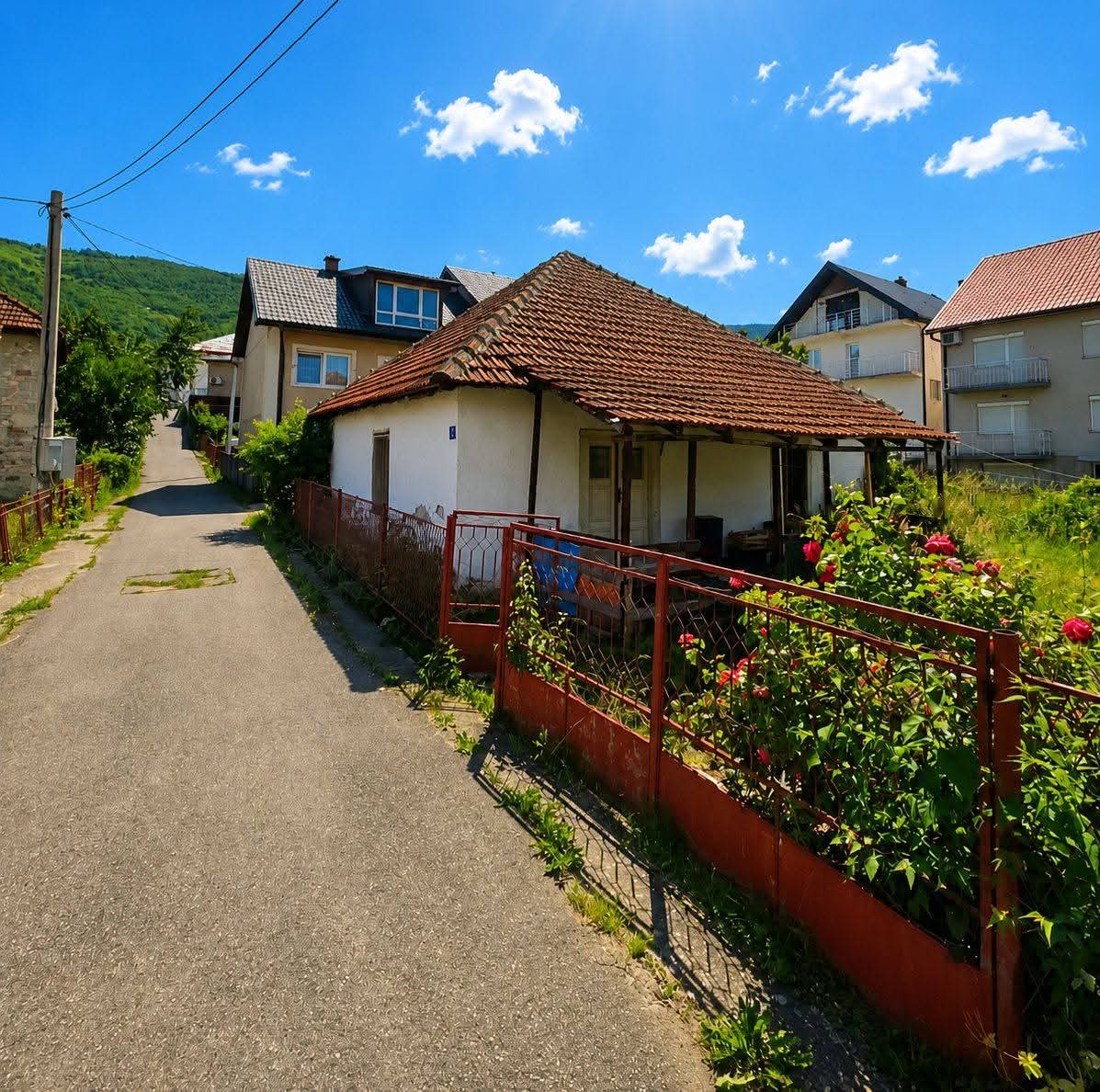 ddd Old house of 80m2 for sale in Plav