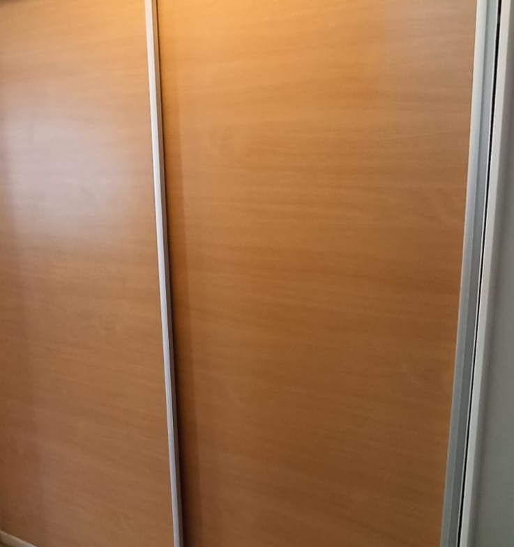 737