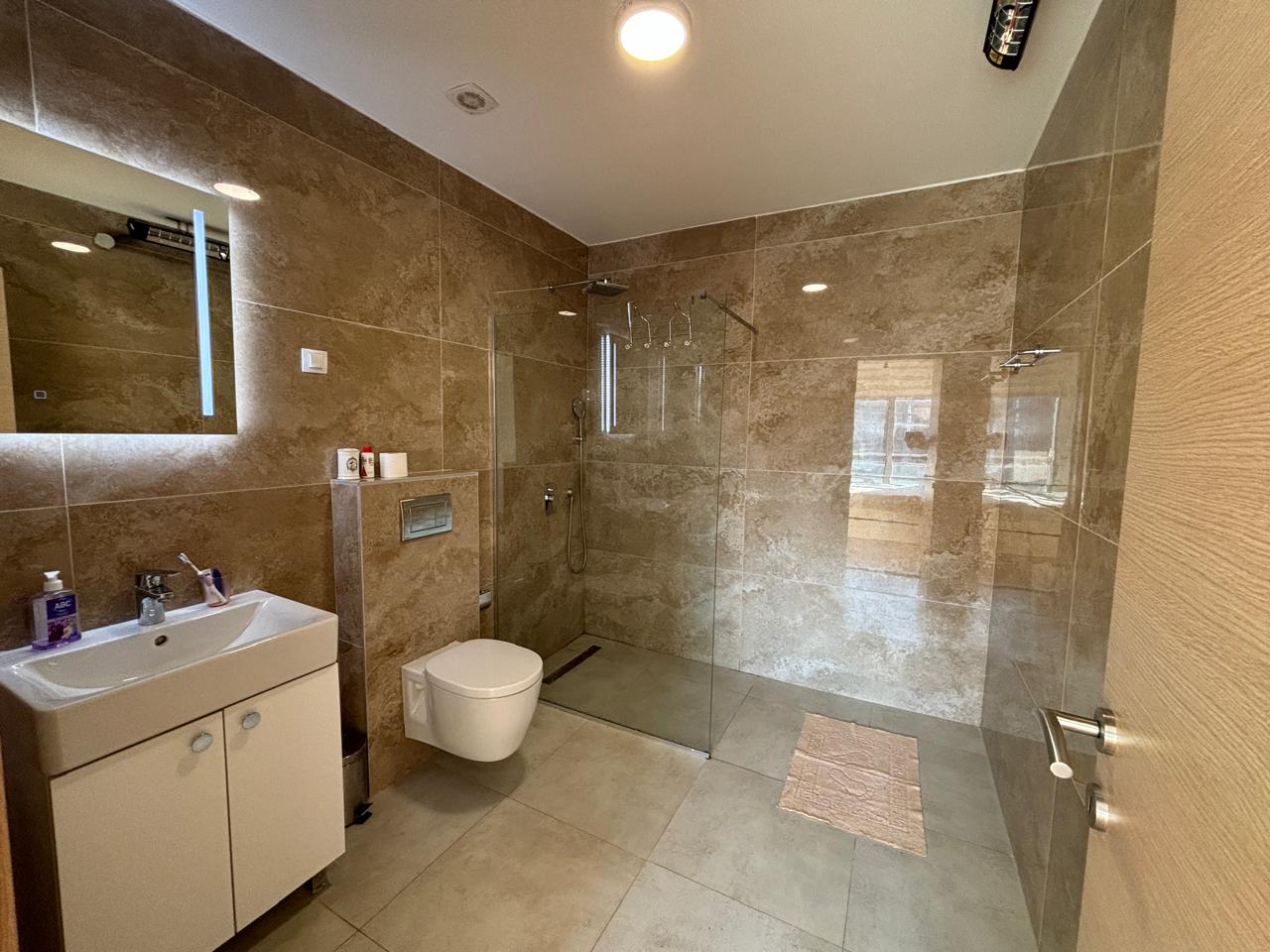 Two bedroom Apartment 87m2 for Sale in Bečići, Budva