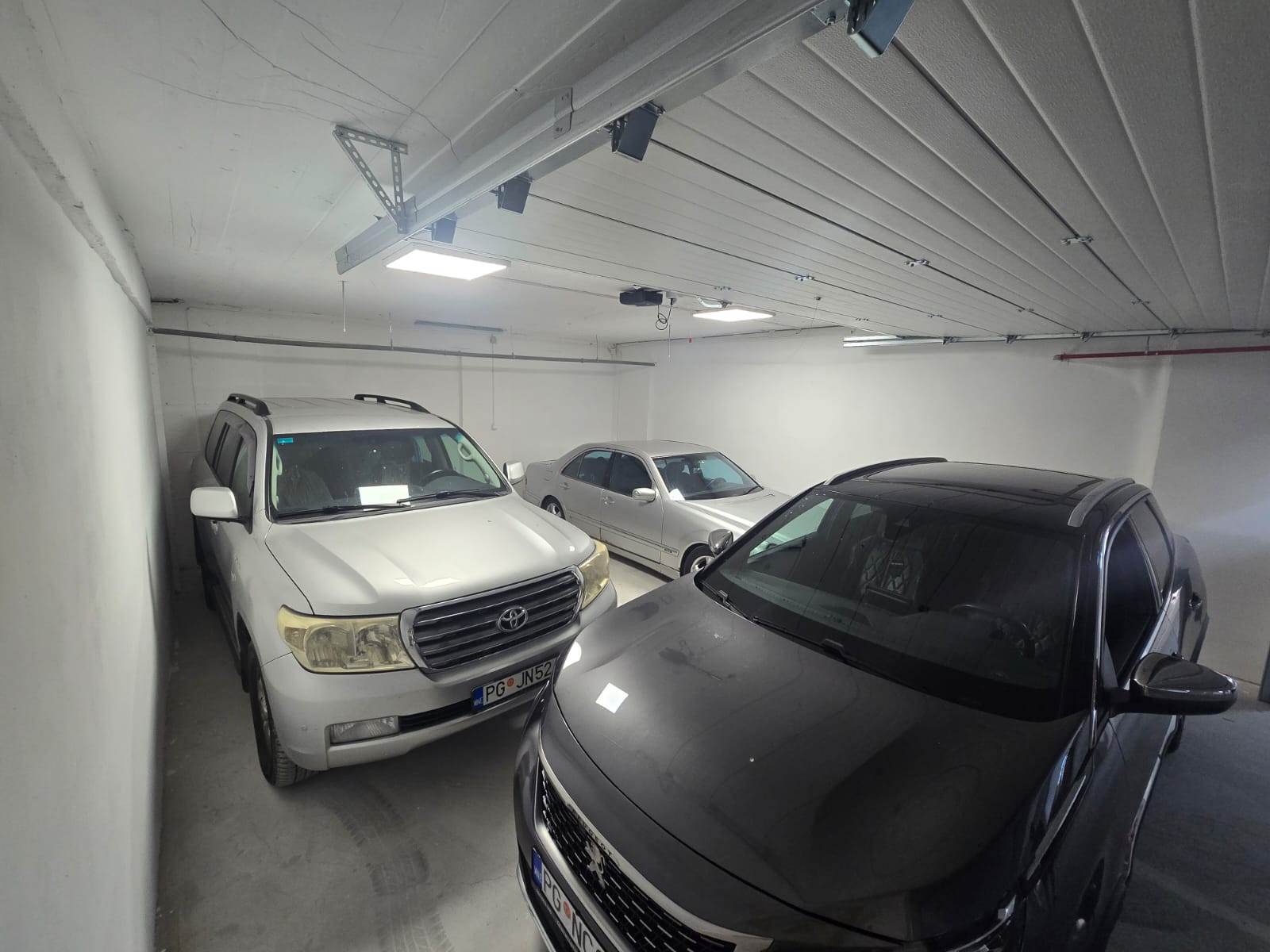 viber_image_2026-10-19_20-11-19-291 Garage 47 m2, Zagorič, Podgorica