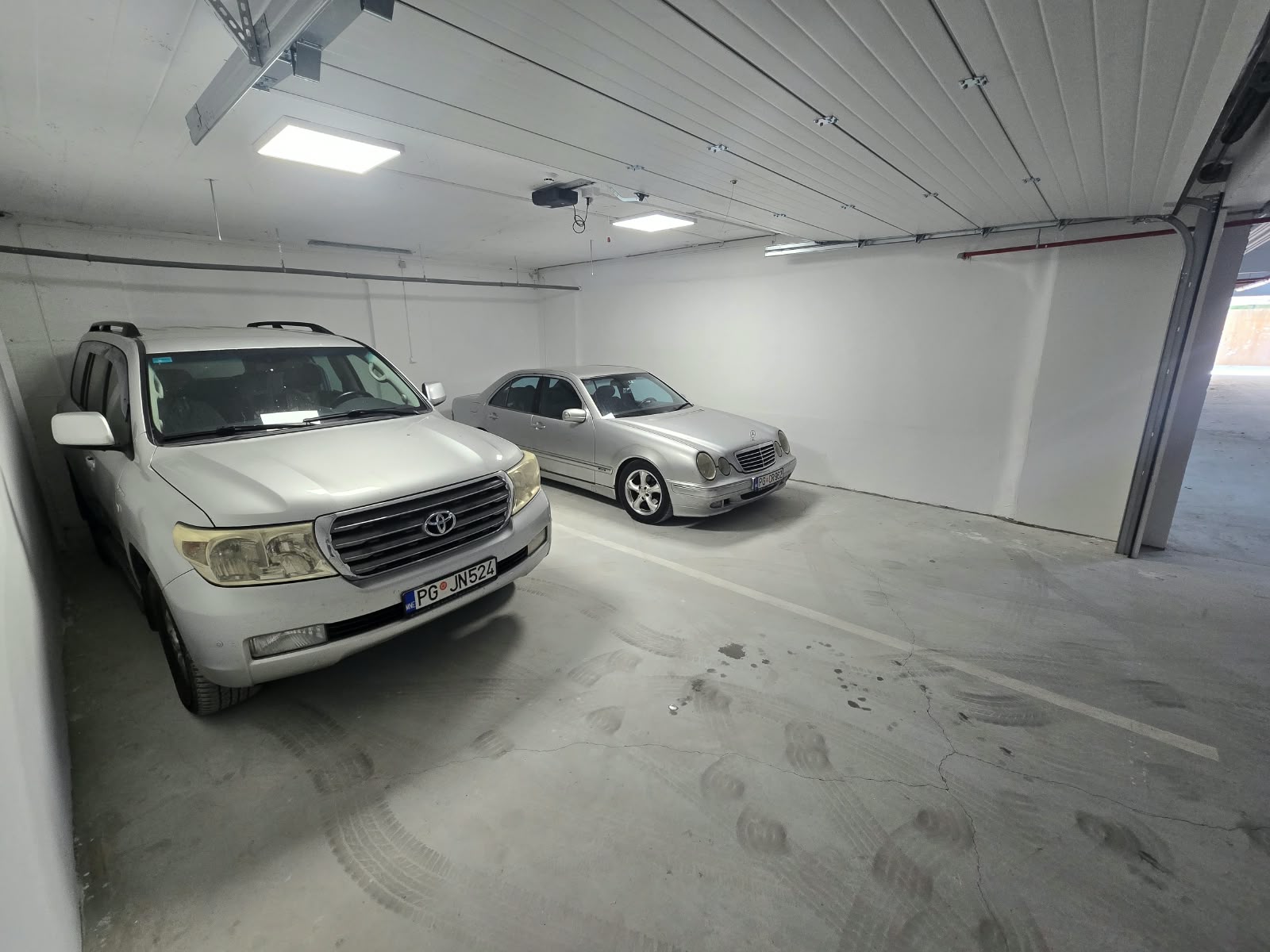 viber_image_2026-10-19_20-11-19-314 Garage 47 m2, Zagorič, Podgorica